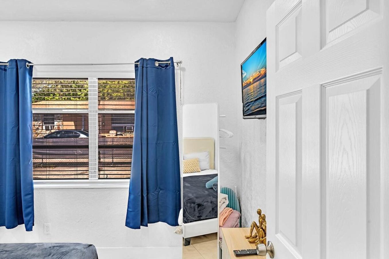 Boutique One Bdrm Close To Aventura Mall & Beach Hallandale Beach Exterior foto